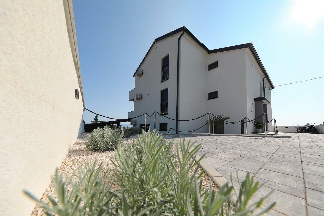 Vila Marijana Preko Exterior photo